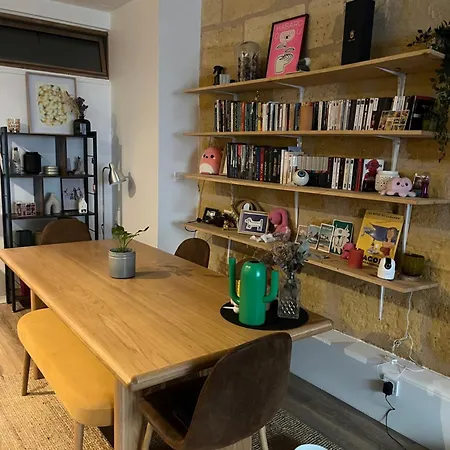 Avec Cour Apartment Bordeaux